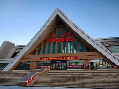 深圳到阿勒泰貨運公司(當(dāng)天派送）